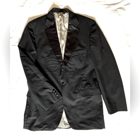 Tuxedo Jacket - Picture 3 of 9